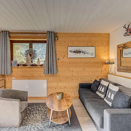 Cry - Alpes Travel - *