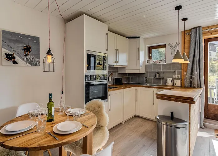 Apartamento Apartment Cry, Alpes Agency, Central Chamonix, Sleeps 2-4 *