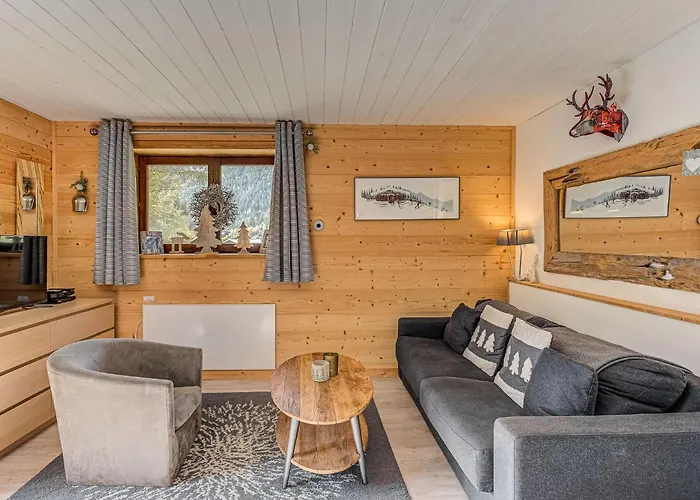 Apartment Cry, Alpes Agency, Central Chamonix, Sleeps 2-4 * Chamonix