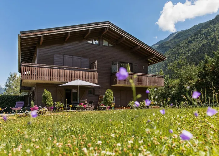 Apartment Cry, Alpes Agency, Central Chamonix, Sleeps 2-4