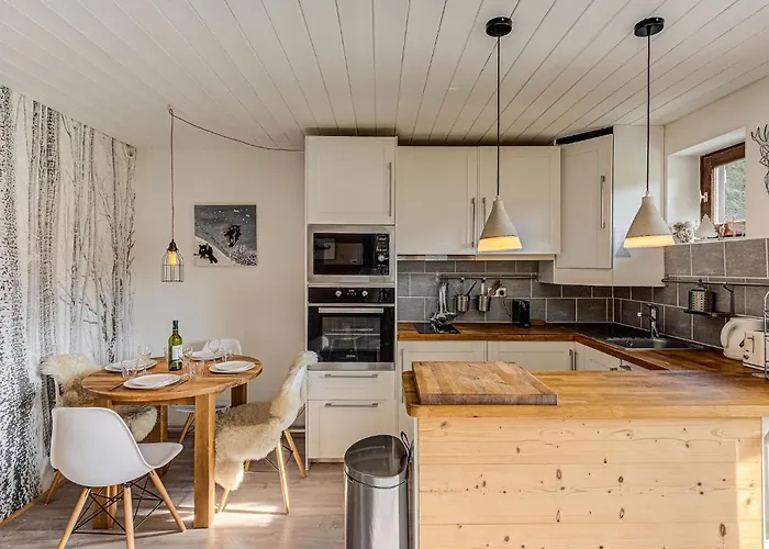 Apartment Cry, Alpes Agency, Central Chamonix, Sleeps 2-4 Apartamento *