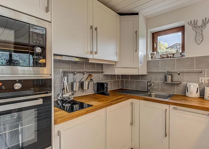 Cry - Alpes Travel - *